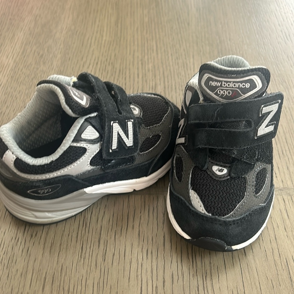 Toddler boy New Balance 990 sneakers size 5.5